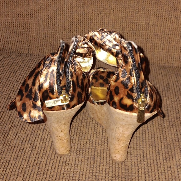 BAMBOO LEOPARD PRINT WEDGE HEELS - Picture 3 of 7